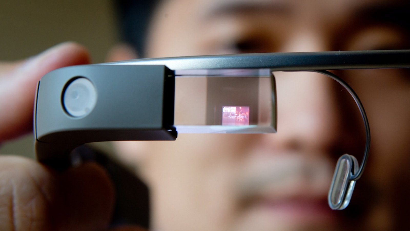 Google Glass chiude i battenti, gli occhiali AR non sono più in vendita