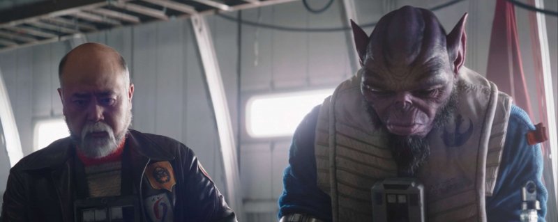 The Mandalorian 3 segna la prima apparizione di Zeb (sulla destra) in versione live action