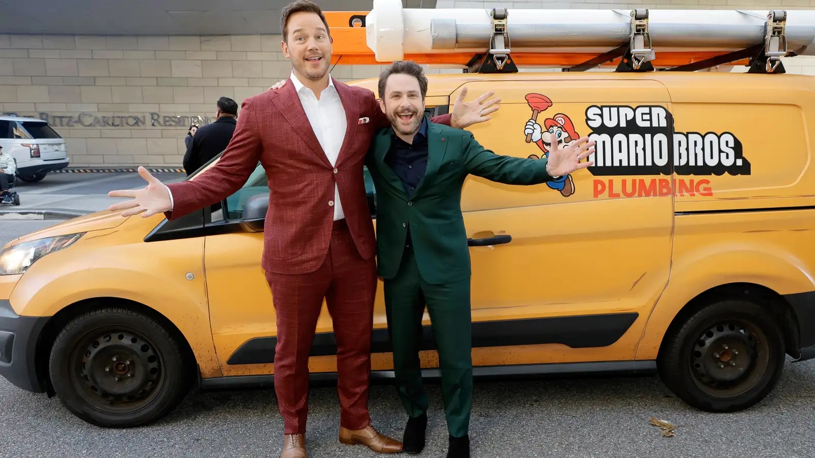 Super Mario Bros. Il Film, gli attori vestiti con i colori dei loro personaggi durante la prima