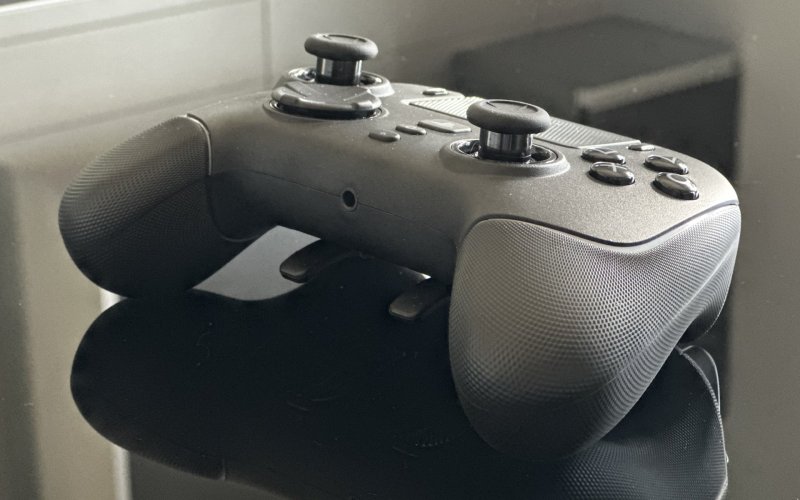 Razer Wolverine V2 Pro, il dettaglio delle texture per il grip Razer Wolverine V2 Pro, il dettaglio delle texture per il grip