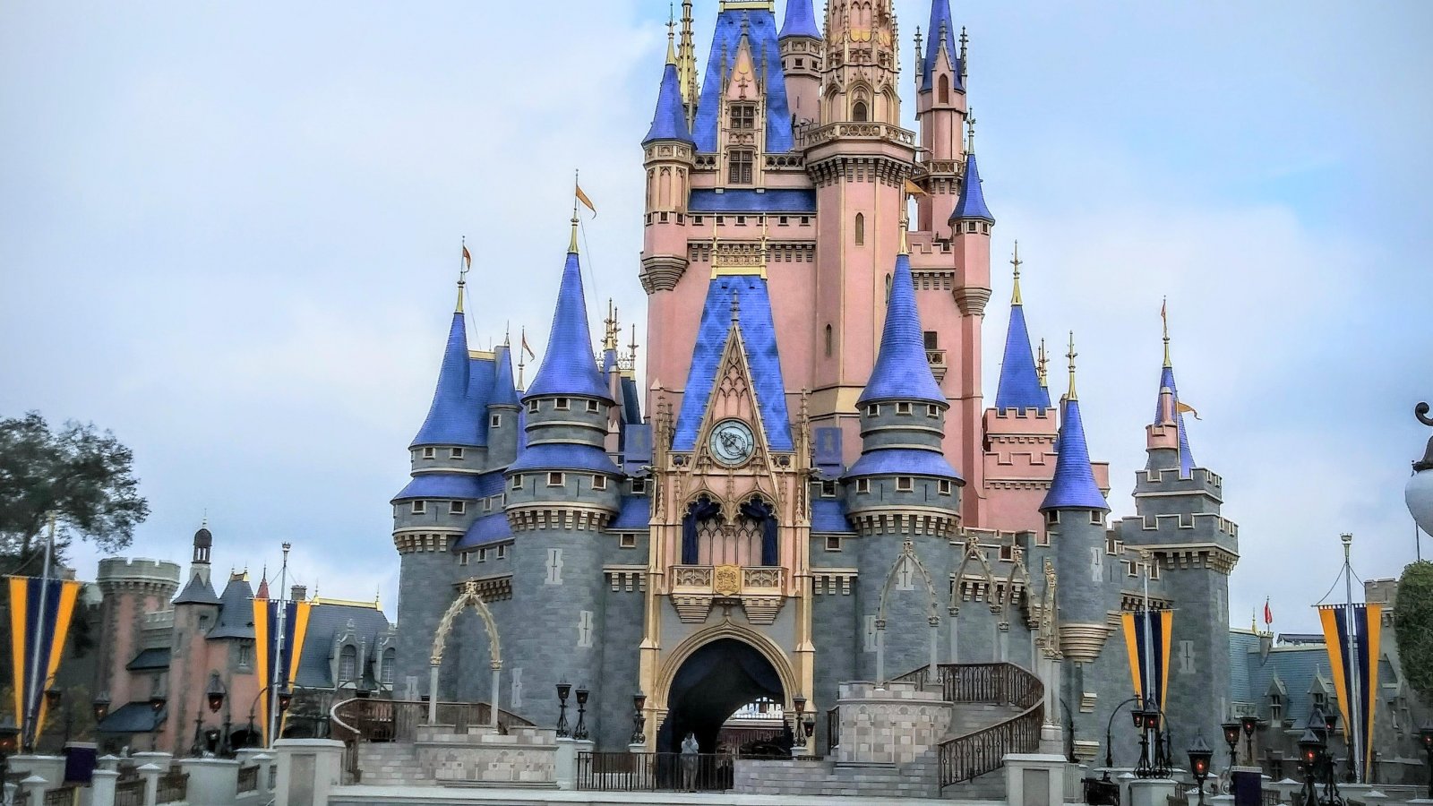 Disney licenzierà altri 4.000 dipendenti questa settimana ed è solo l'inizio: il report di Variety