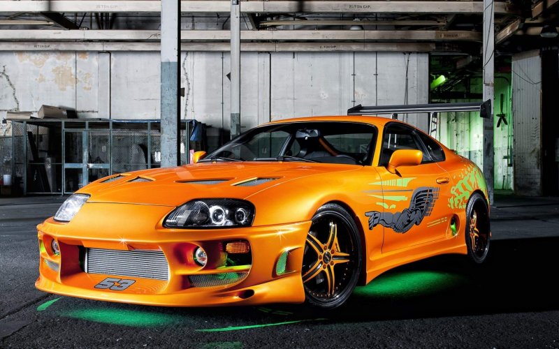 La Toyota Supra di Brian O'Conner, interpretato dal compianto Paul Walker. Coloratissima, tamarrissima, piuttosto facile da riconoscere nel traffico