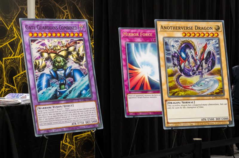 Ces cartes géantes immortalisant certains des monstres les plus emblématiques du jeu étaient également à gagner lors du Two Hundred and Fiftieth YCS à Londres.