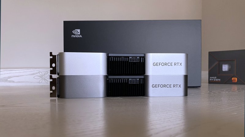 Les dimensions de la NVIDIA GeForce RTX 4060 Ti Founders Edition sont identiques à celles de la NVIDIA GeForce RTX 4070 Founders Edition.