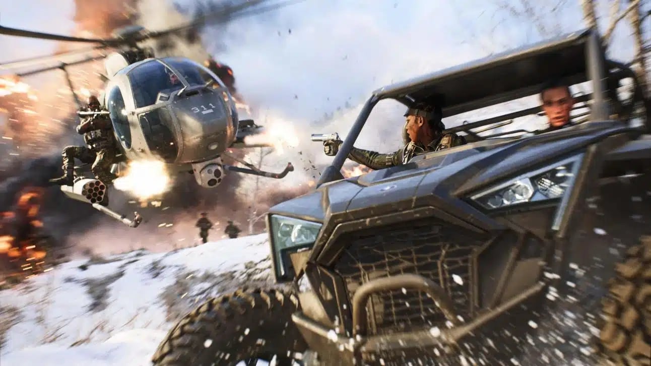 Un elicottero che spara a una auto in Battlefield