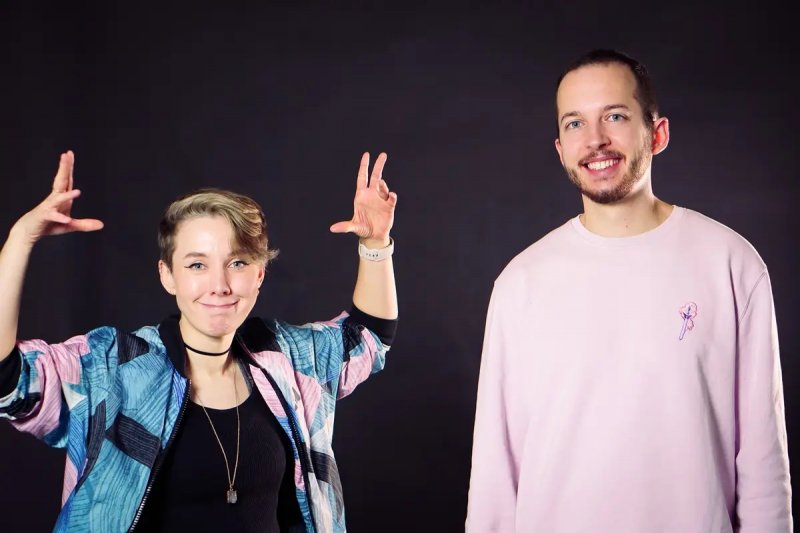 Anna Hollinrake ha fondato lo studio Electric Saints con Pavle Mihajlovic con la speranza di creare giochi personali e sperimentali