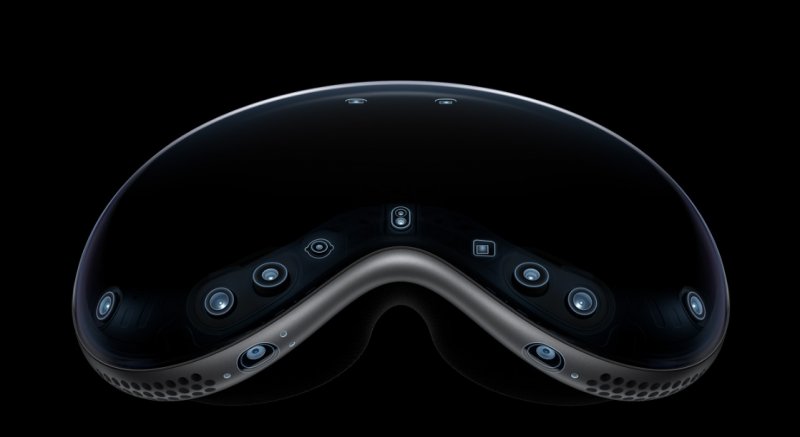 L'ambia gamma di sensori di Apple Vision Pro includono ben 12 fotocamere e 6 microfoni L'ambia gamma di sensori di Apple Vision Pro includono ben 12 fotocamere e 6 microfoni