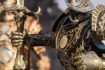 Baldur's Gate 3: un trailer presenta l'antagonista Lord Enver Gortash, doppiato da Jason Isaacs - Notizia