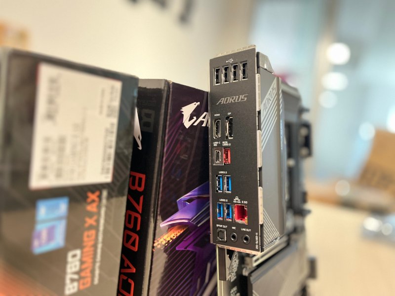 Le porte presenti su una scheda madre GIGABYTE B760