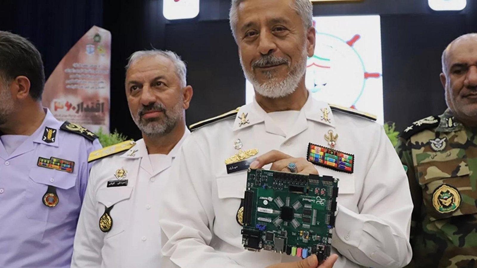 L'Iran ha presentato il suo nuovo computer quantistico, ma sembra essere una scheda ARM a basso costo