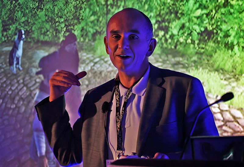 Molyneux illustra un suo gioco