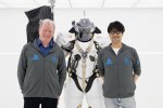 Hideo Kojima si è fatto fotografare con Jim Ryan di Sony e una felpa PlayStation - Notizia