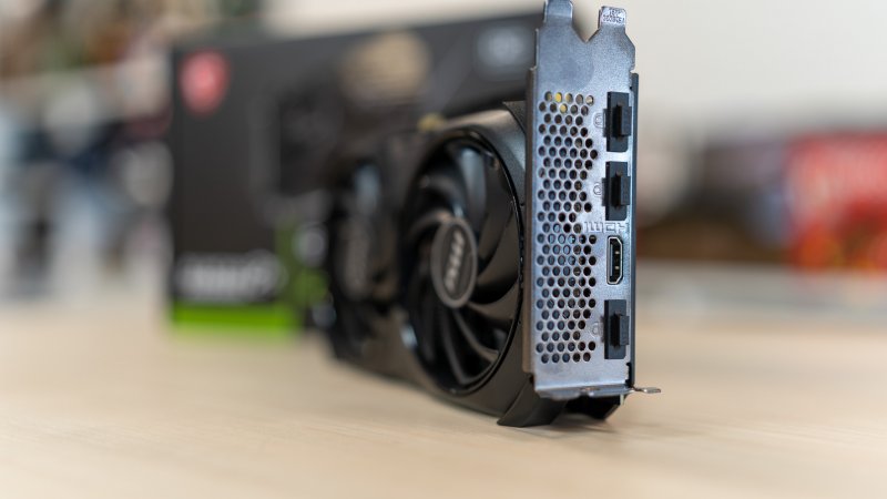 La MSI VENTUS 2x BLACK offre una HDMI e 3 DisplayPort