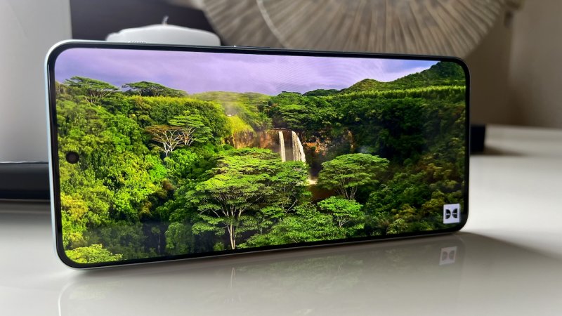 L'écran du OnePlus Nord 3 est très bon pour cette gamme de prix