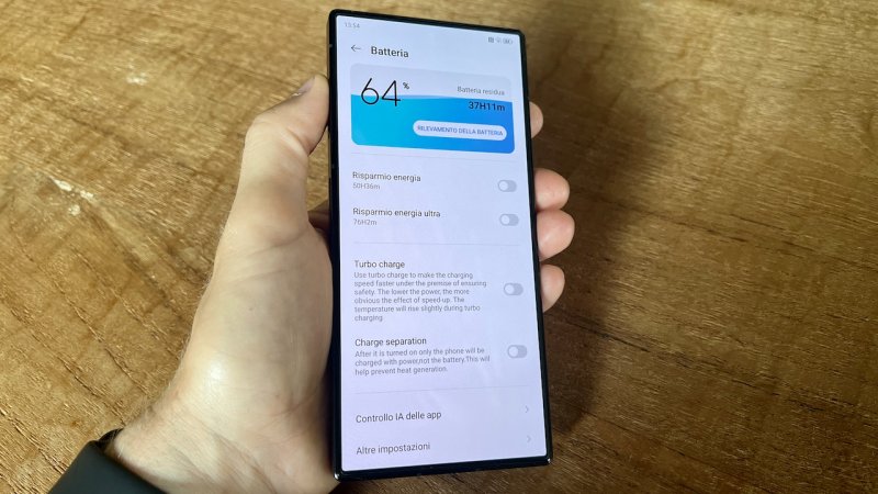 La batteria di REDMAGIC 8S Pro è abbastanza capiente da reggere l'impatto di un bel po' di gaming La batteria di REDMAGIC 8S Pro è abbastanza capiente da reggere l'impatto di un bel po' di gaming