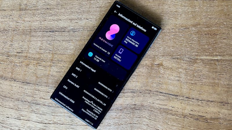 Il software di REDMAGIC 8S Pro è ancora una volta il più grande tallone d'Achille dell'offerta di Nubia Il software di REDMAGIC 8S Pro è ancora una volta il più grande tallone d'Achille dell'offerta di Nubia