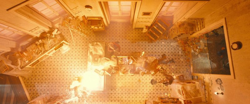 John Wick 4: basta una visuale a volo d'uccello per richiamare alla mente grandi classici videoludici come Hotline Miami