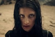 La Yennefer della serie The Witcher ha raccontato di essere scappata dal web dopo aver subito abusi dai fan