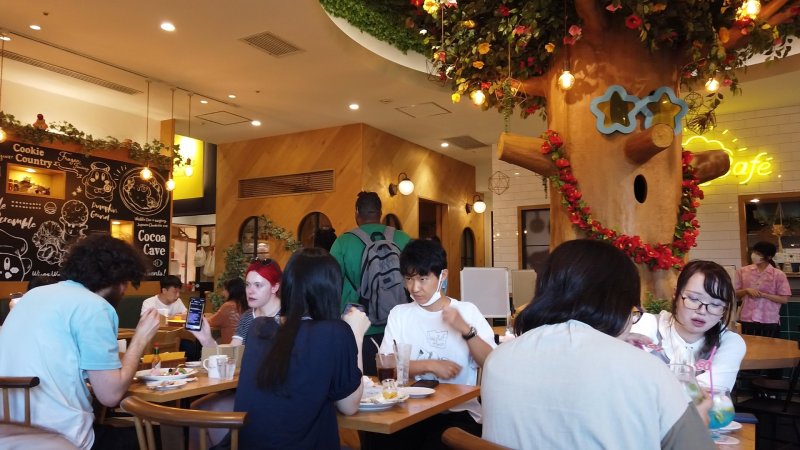 Il locale all'interno è davvero delizioso