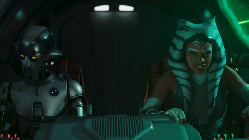 Huyang e Ahsoka in una scena della serie TV