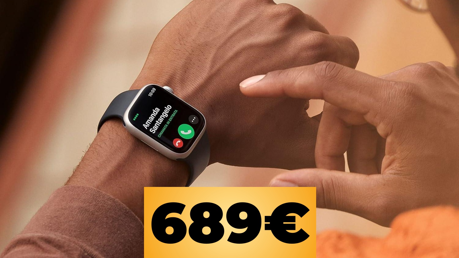 Apple Watch Series 8 (GPS + Cellular, 41mm), l'offerta Amazon lo porta al prezzo minimo storico