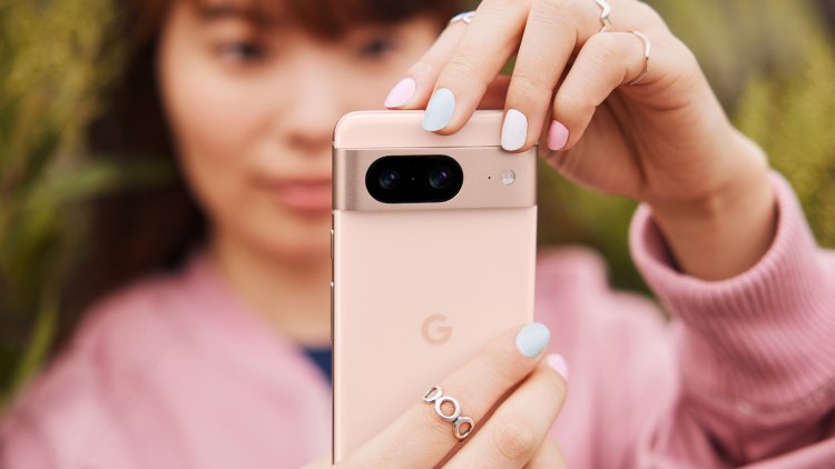 Pixel 8 e Pixel 8 Pro annunciati da Google: specifiche tecniche, prezzi ...