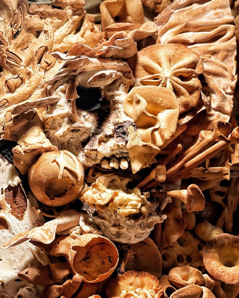 I dettagli della scultura di pane del Clicker sono incredibili I dettagli della scultura di pane del Clicker sono incredibili