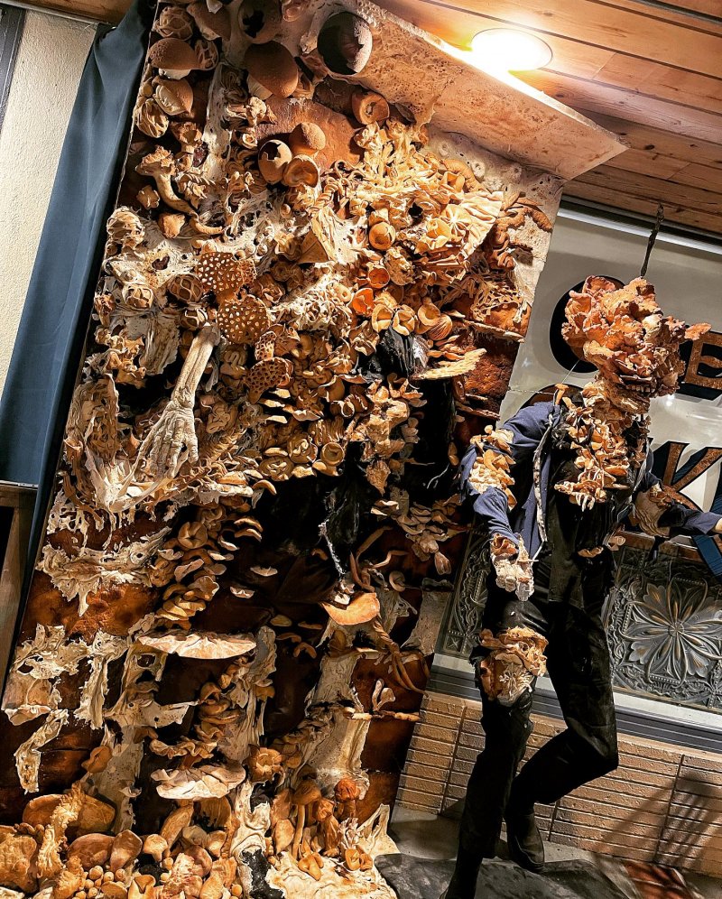 La scultura di pane di un Clicker da The Last of Us: è perfetta La scultura di pane di un Clicker da The Last of Us: è perfetta