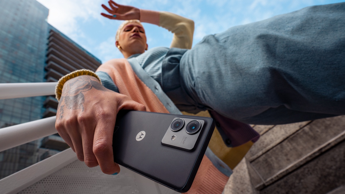 Motorola Edge 40 Neo: la recensione di uno smartphone Android completo con un prezzo accessibile