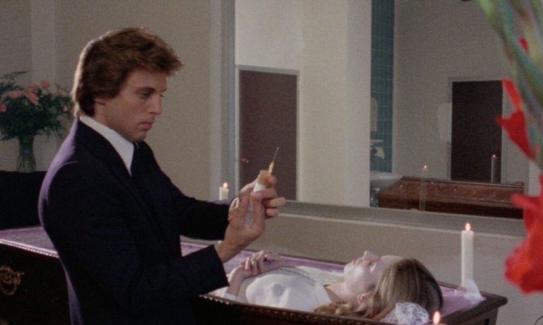 Un macabro momento da Buio Omega di Joe d'Amato Un macabro momento da Buio Omega di Joe d'Amato