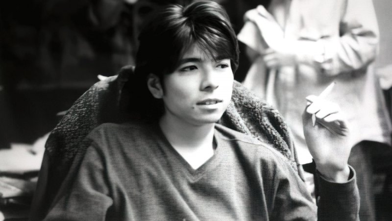 Akira Ueda ha iniziato da giovane a lavorare per aziende come Squaresoft, collaborando all'audio di Final Fantasy 4 prima e ai fondali di Secret of Mana dopo Akira Ueda ha iniziato da giovane a lavorare per aziende come Squaresoft, collaborando all'audio di Final Fantasy 4 prima e ai fondali di Secret of Mana dopo