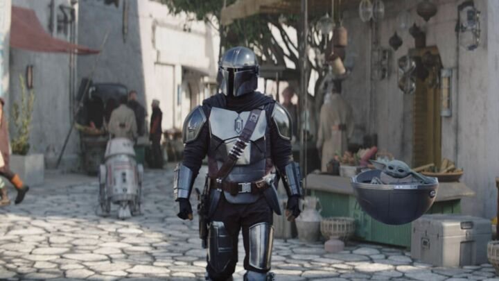 Il Volume è il set virtuale reso famoso da The Mandalorian, composto da una parete di schermi LCD su cui, volendo spiegarlo in maniera sommaria, vengono mostrati i fondali per la scena da girare