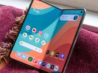 OnePlus Open, la recensione di uno smartphone pieghevole Android che non accetta compromessi