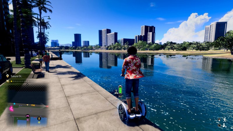 Lo Street Surfer può essere usato per spostarsi rapidamente da un punto all'altro di Honolulu, ma ogni tanto la batteria andrà ricaricata presso una delle tante colonnine sparse per la città Lo Street Surfer può essere usato per spostarsi rapidamente da un punto all'altro di Honolulu, ma ogni tanto la batteria andrà ricaricata presso una delle tante colonnine sparse per la città