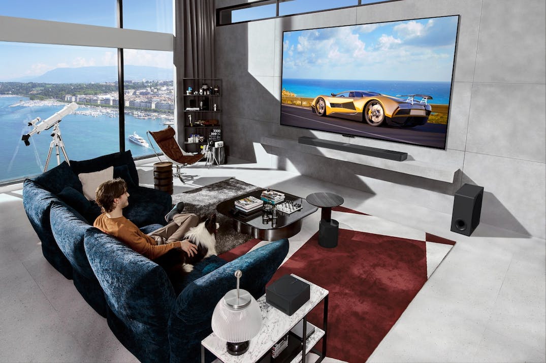 LG ha annunciato nuovi TV e monitor OLED per il 2024, con tanti miglioramenti