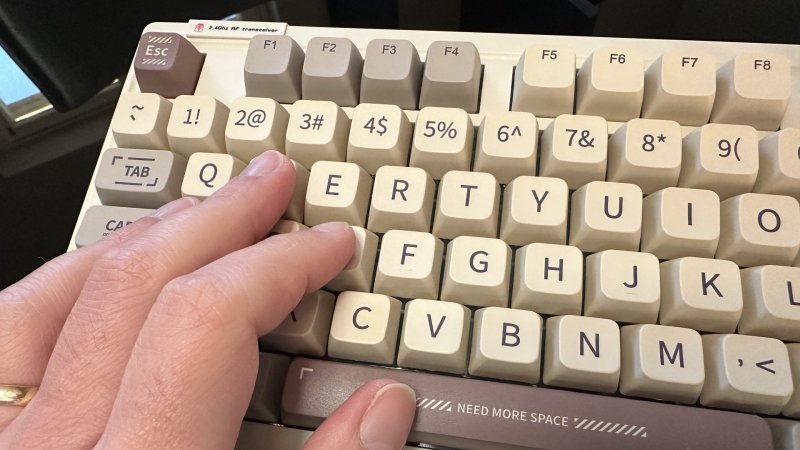 La EPOMAKER RT100 monta switch ottimi e silenziosi