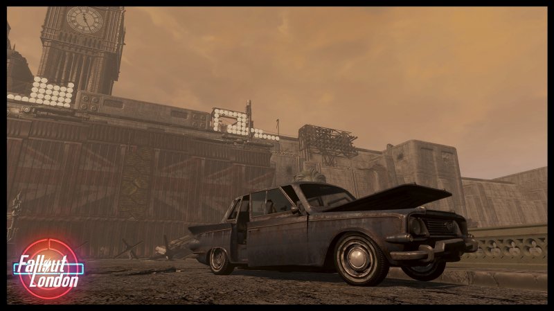 Un'automobile abbandonata vicino al Big Ben Un'automobile abbandonata vicino al Big Ben