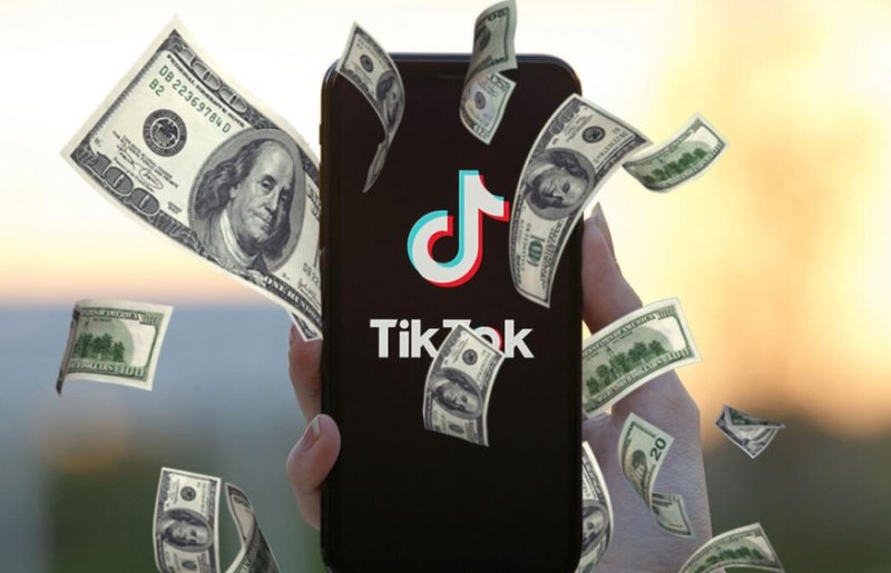 Despite the notable results achieved by TikTok, the largest source of revenue for developers continues to be advertising