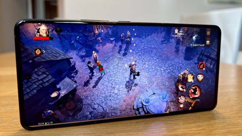 Titoli come Diablo Immortal viaggiano al top su ROG Phone 8 Pro