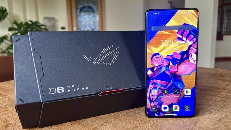 ROG Phone 8 Pro è il nuovo gaming phone di ASUS