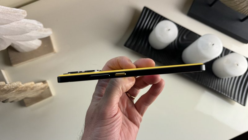 L'autonomia è nella media grazie alla batteria da 5000 mAh