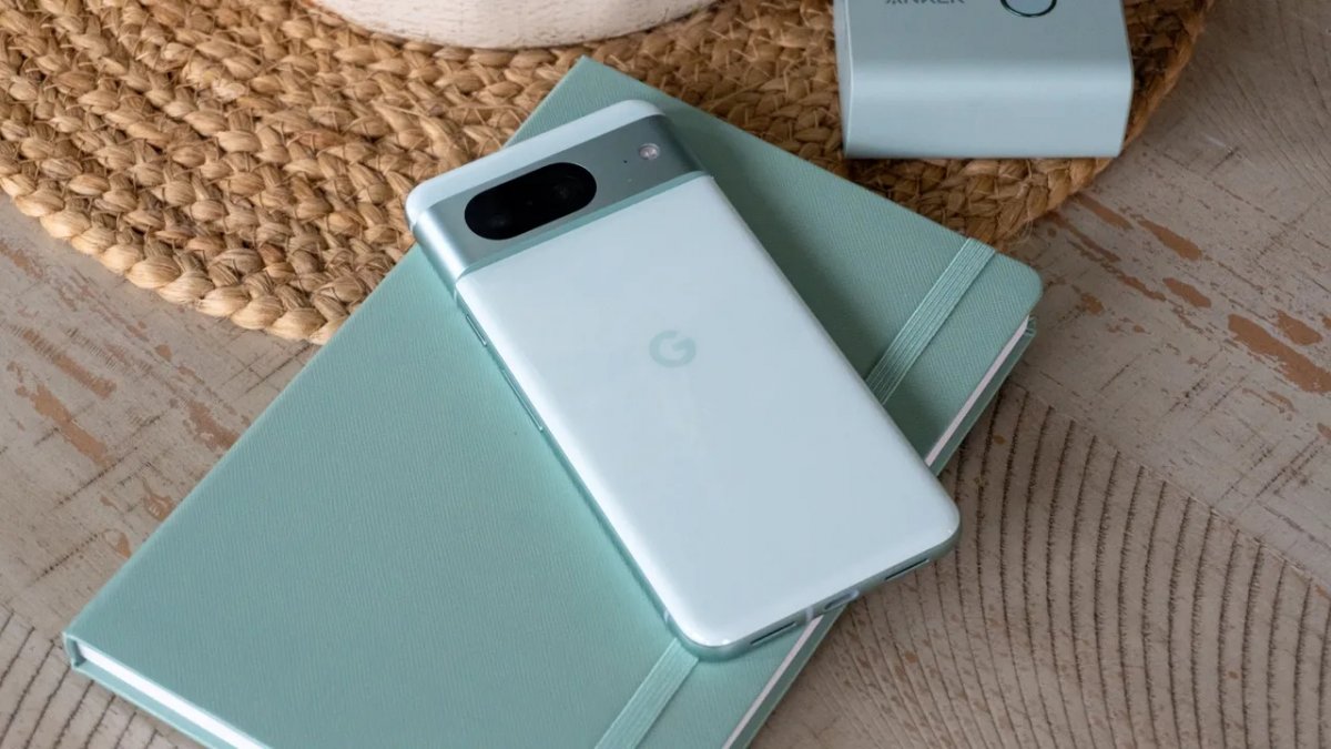 Google Pixel 8 the first Feature Drop of 2024 arrives with AI
