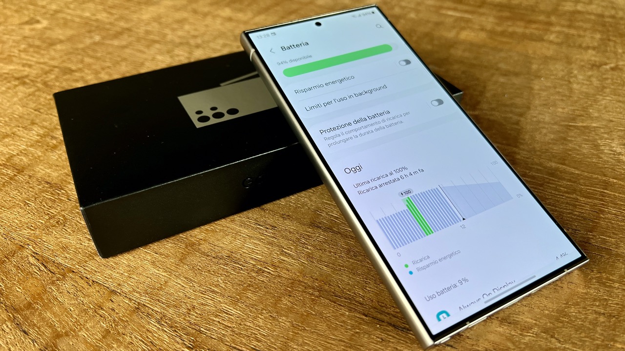 La batteria di Samsung Galaxy S24 Ultra è la stessa del predecessore, ma l'autonomia è migliore