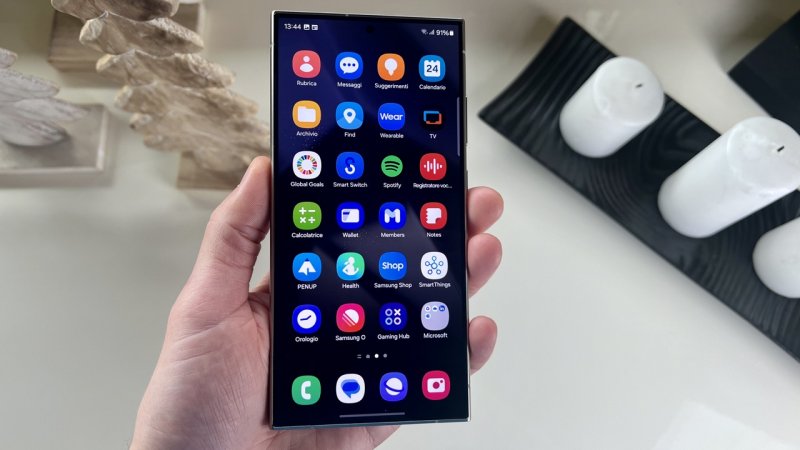 L'offerta di app e funzionalità di Samsung Galaxy S24 Ultra è tra le più complete sul mercato L'offerta di app e funzionalità di Samsung Galaxy S24 Ultra è tra le più complete sul mercato