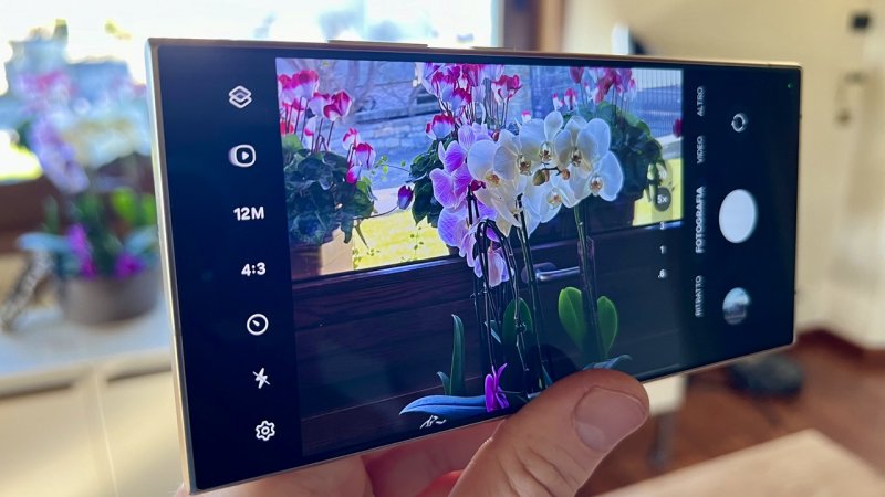 Lo zoom ottico 5x di Samsung Galaxy S24 Ultra in azione Lo zoom ottico 5x di Samsung Galaxy S24 Ultra in azione