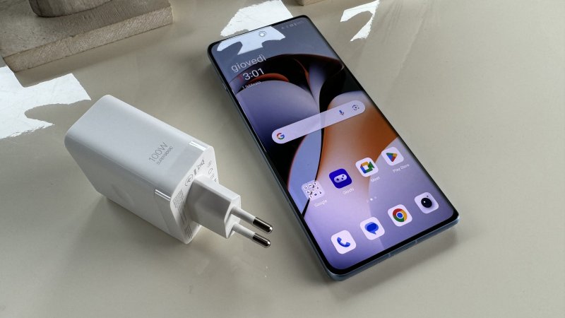 OnePlus 12R supporta la ricarica rapida a 100W