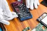 Diritto alla riparazione: prolungamento di garanzia se si sceglie di aggiustare il telefono - Notizia