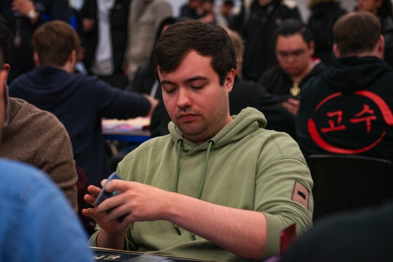 Diversi giocatori di alto profilo ci hanno detto che è raro vedere un torneo con così tanta varietà di mazzi ma ce n'è uno che ci ha stupito per i suoi risultati e per la facilità con cui è possibile costruirlo Diversi giocatori di alto profilo ci hanno detto che è raro vedere un torneo con così tanta varietà di mazzi ma ce n'è uno che ci ha stupito per i suoi risultati e per la facilità con cui è possibile costruirlo