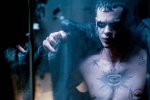 Il regista de 'Il Corvo' originale ha preso in giro il reboot per i pessimi incassi al botteghino - Notizia