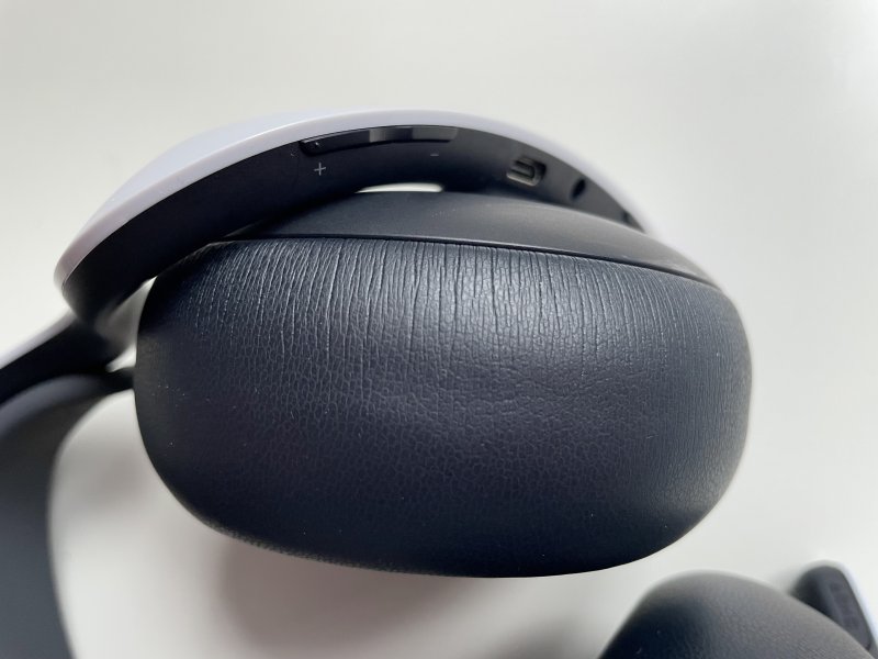 I tasti per la regolazione del volume non sono facilmente accessibili I tasti per la regolazione del volume non sono facilmente accessibili